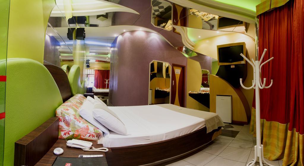 Status Motel - Check In Livre (Adults Only) Serra  Chambre photo