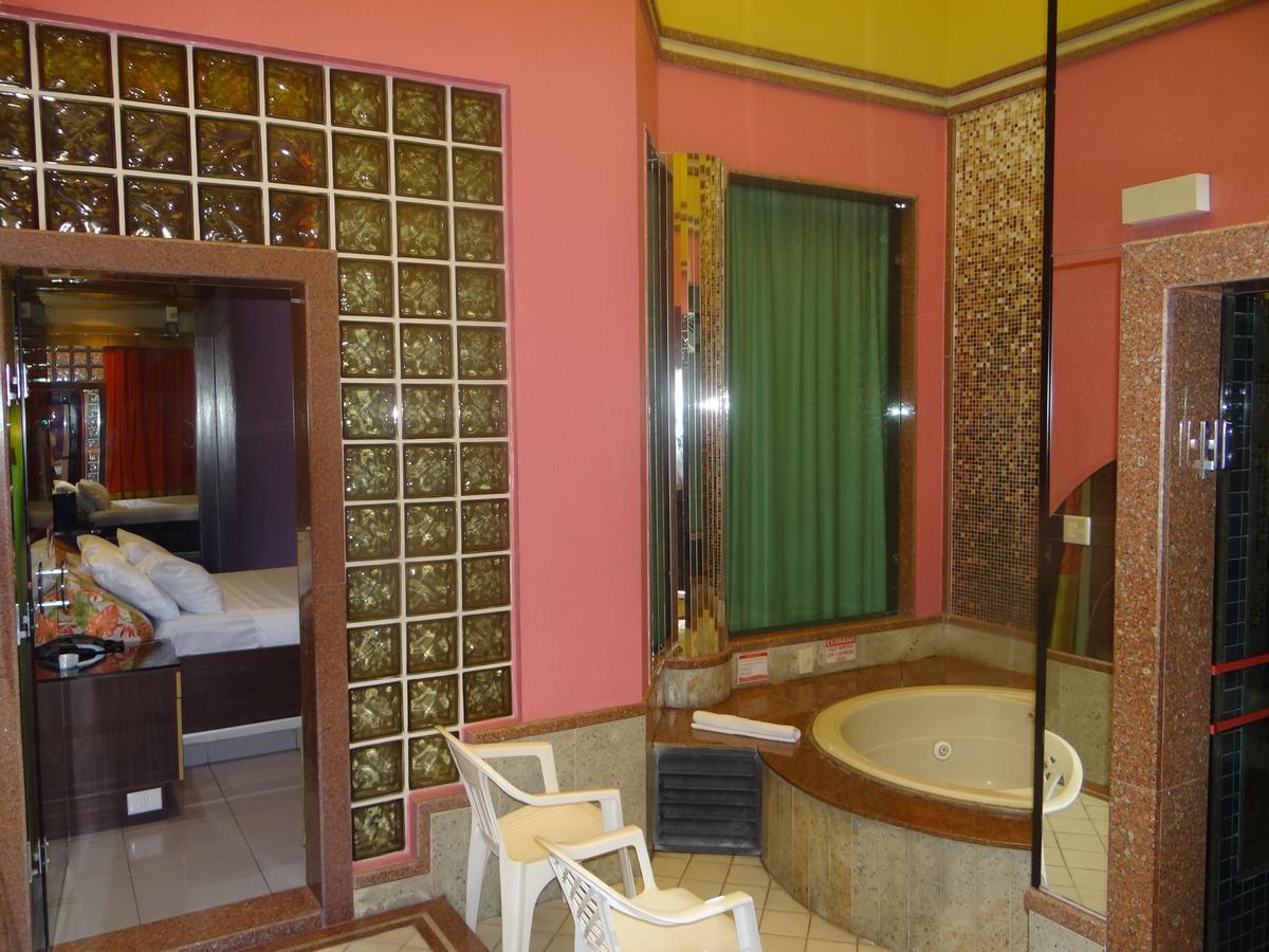 Status Motel - Check In Livre (Adults Only) Serra  Extérieur photo
